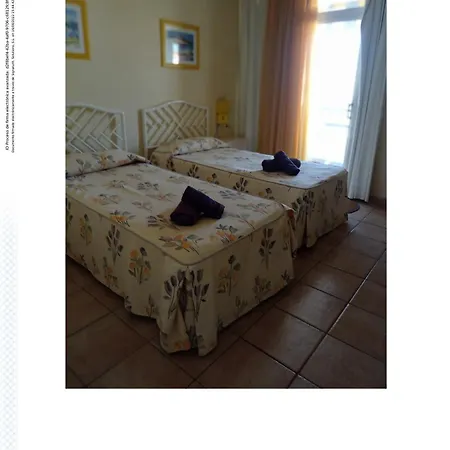 Marina Palace Vista Piscina דירה